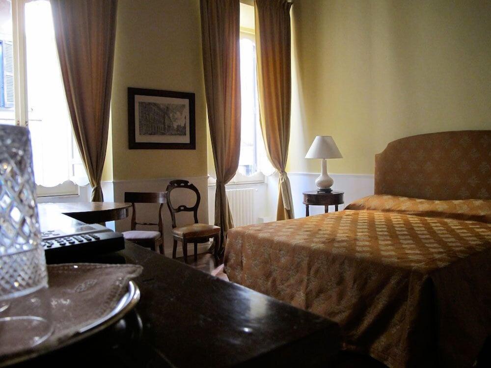 Relais Teatro Argentina Frühstückspension Rom