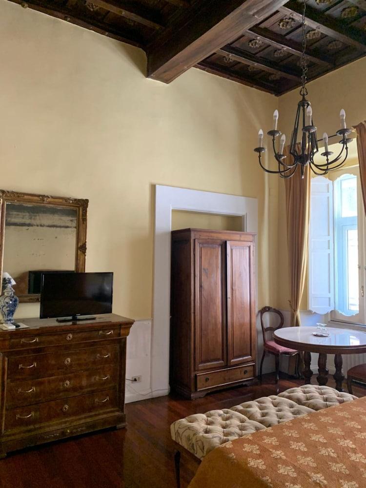 Relais Teatro Argentina Rom